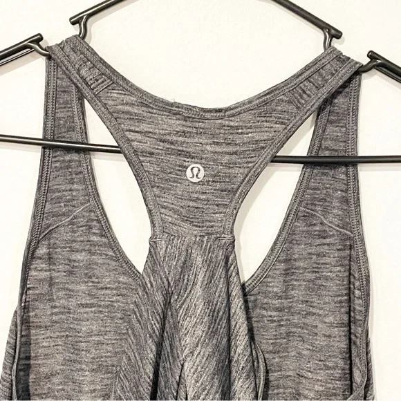 Lululemon Size 10 Grey Essential Tank Athletic Workout - Picture 4 of 5